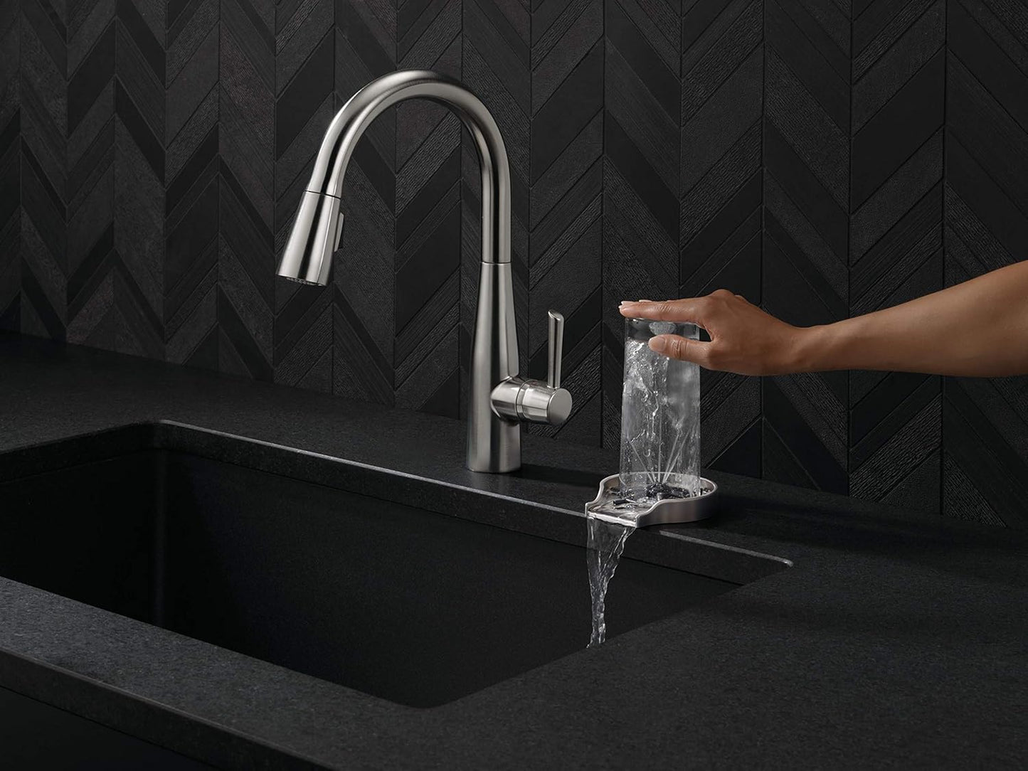 Delta GR150-SP Glass Rinser for Kitchen Sinks – SpotShield Stainless, High-Pressure Countertop Rinser