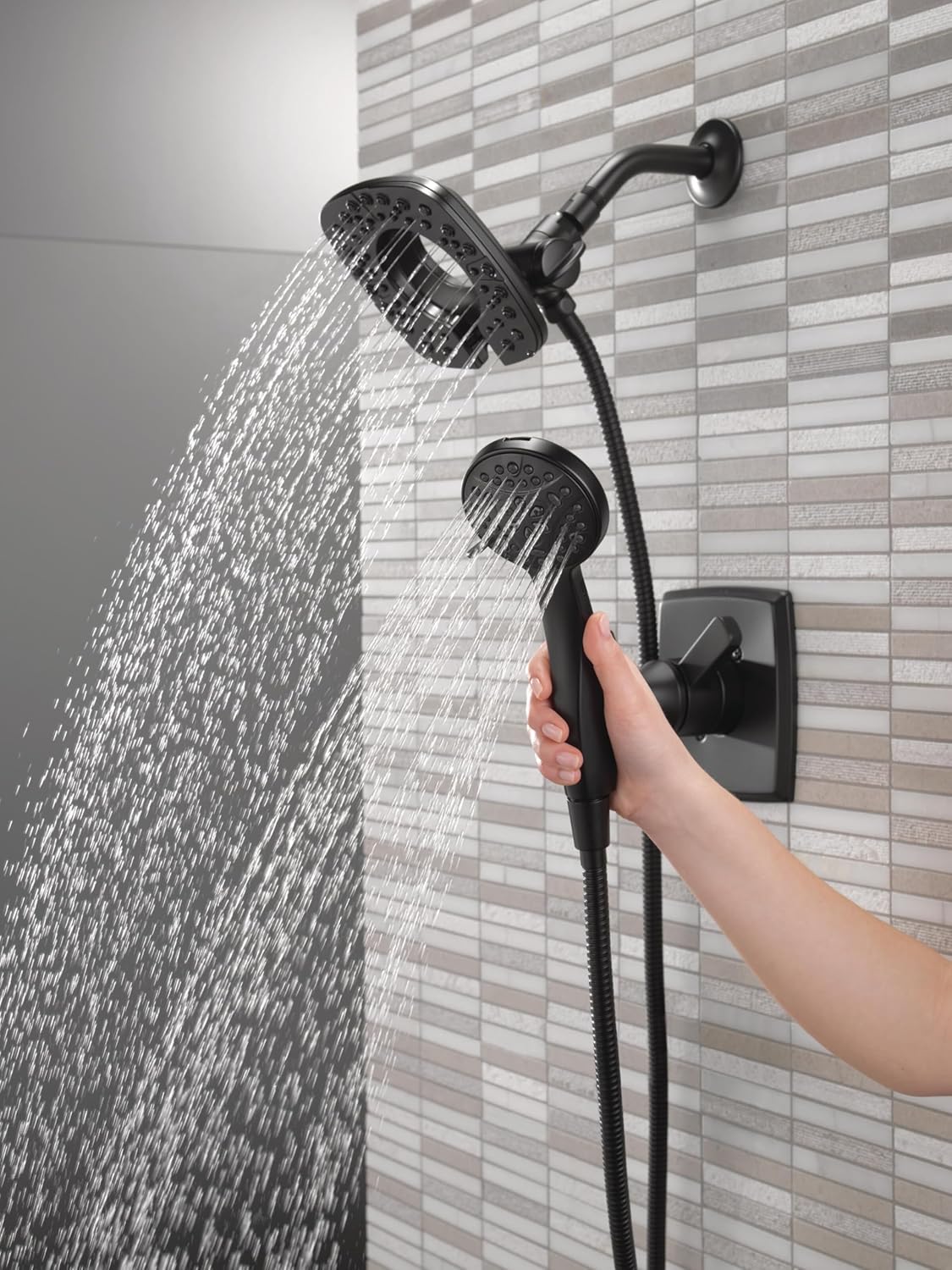 Delta Faucet Ashlyn 17 Series Dual-Handle Delta Shower Trim Kit with In2ition 2-in-1 Shower Head with Handheld Spray, Matte Black Shower Fixture, Matte Black T17264-BL-I (Valve Not Included)
