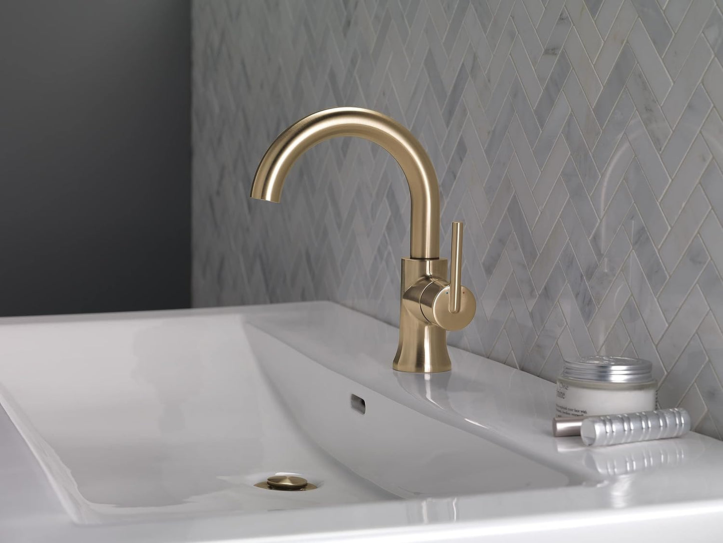 Delta 559HA-CZ-DST Trinsic Single Handle High-Arc Bathroom Faucet – Champagne Bronze, Diamond Seal Technology
